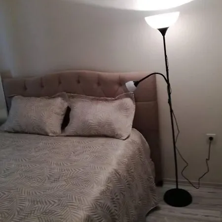Plajin Dibinde 1+1 Esyali Haftalik - Sezonluk Apartment *
